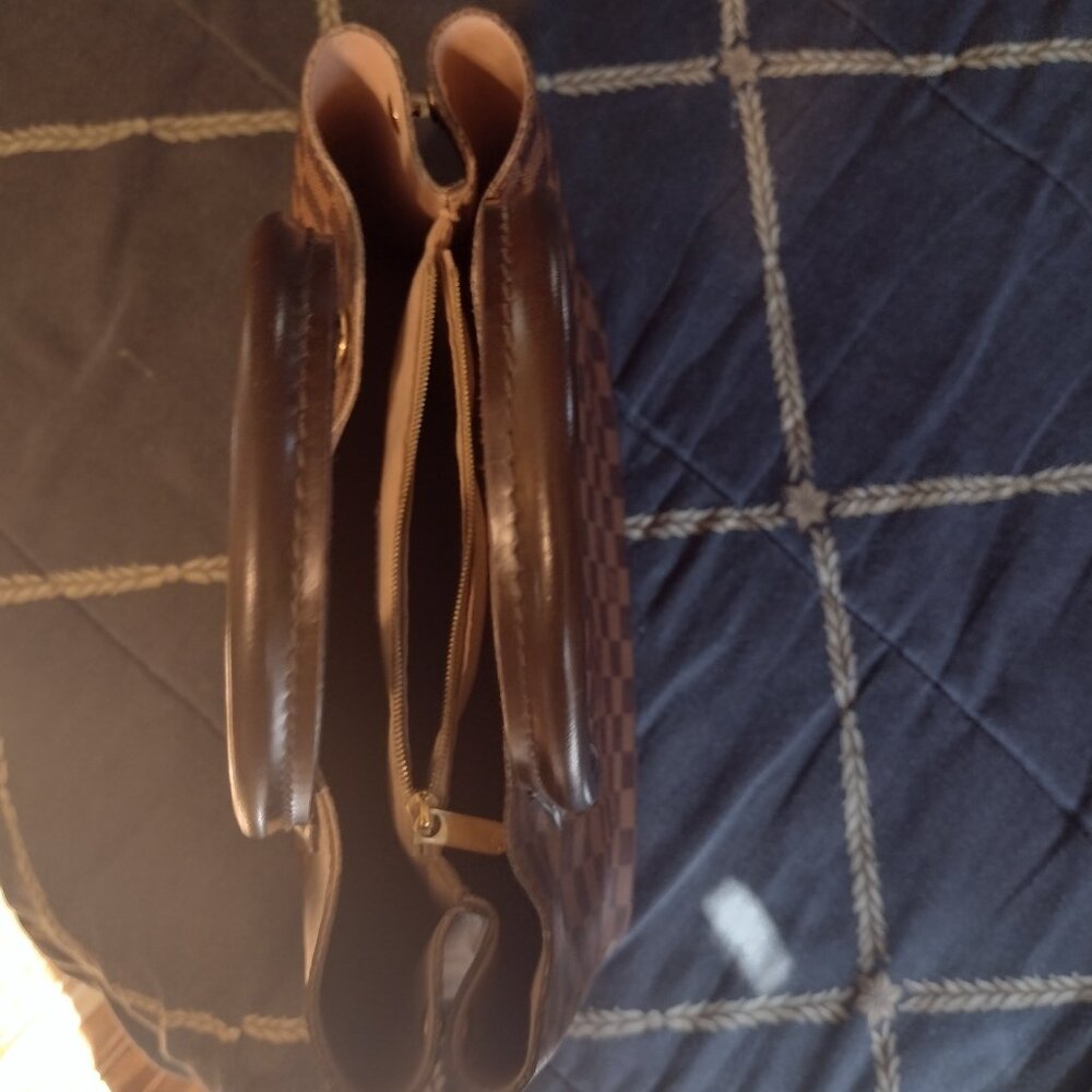 Stunning Louis Vuitton Kensington RARE ๐น - Picture 9 of 16